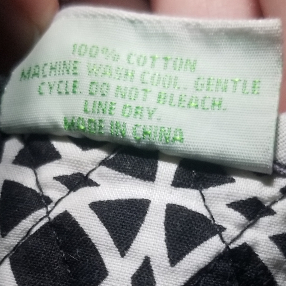 For upcycling or repair, 2 GUC Vera Bradleys - Picture 14 of 16